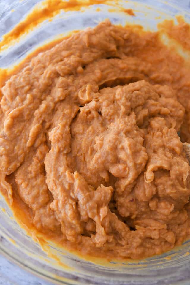 Glass bowl with sweet potato filling.