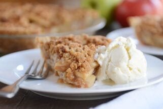 Easy Apple Crumble Pie