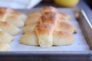 Super Easy Buttery, Flaky Overnight Dinner Rolls {No Kneading/No Stand Mixer}